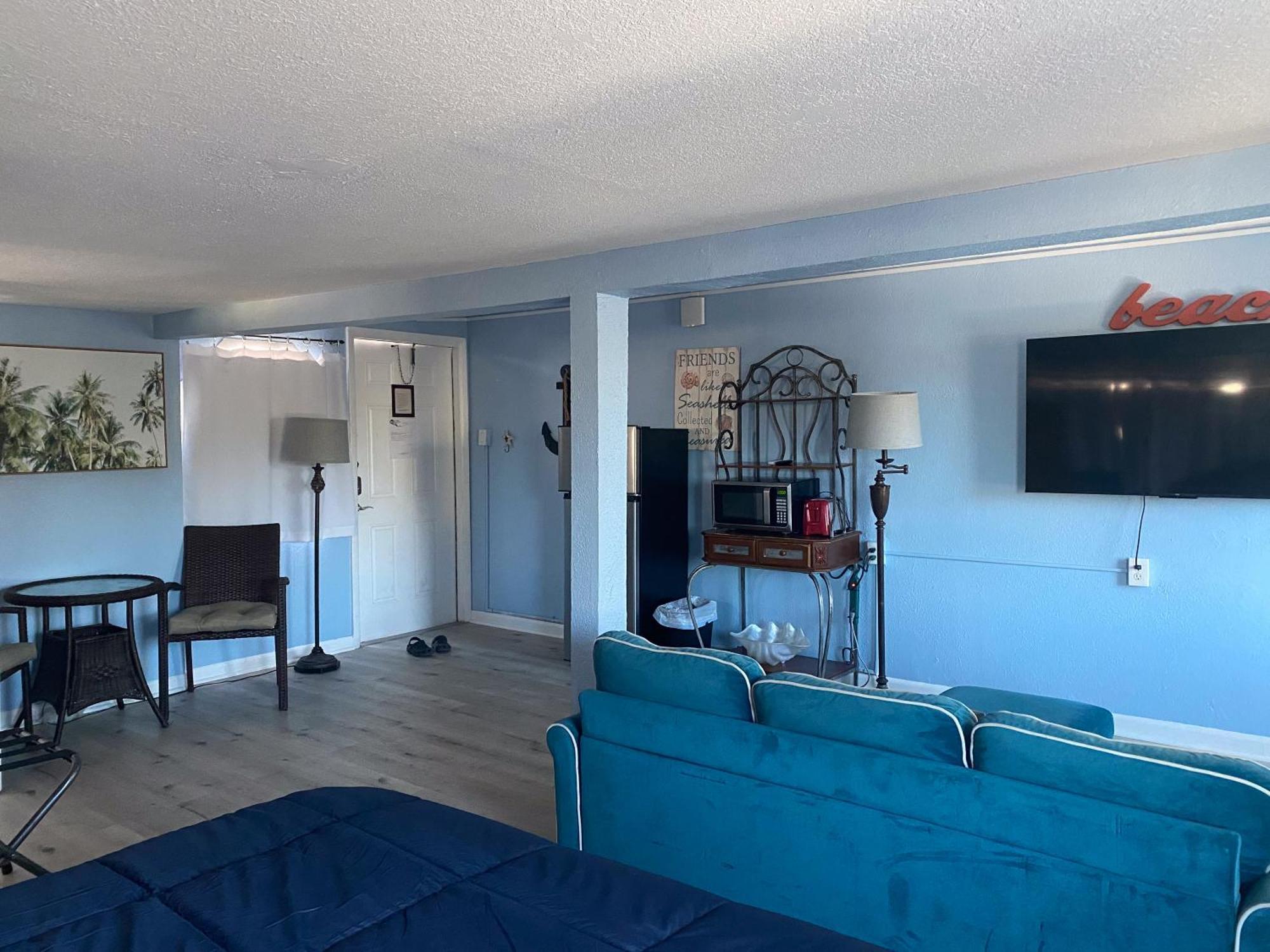 Oasis Palms Resort St. Pete Beach Bagian luar foto