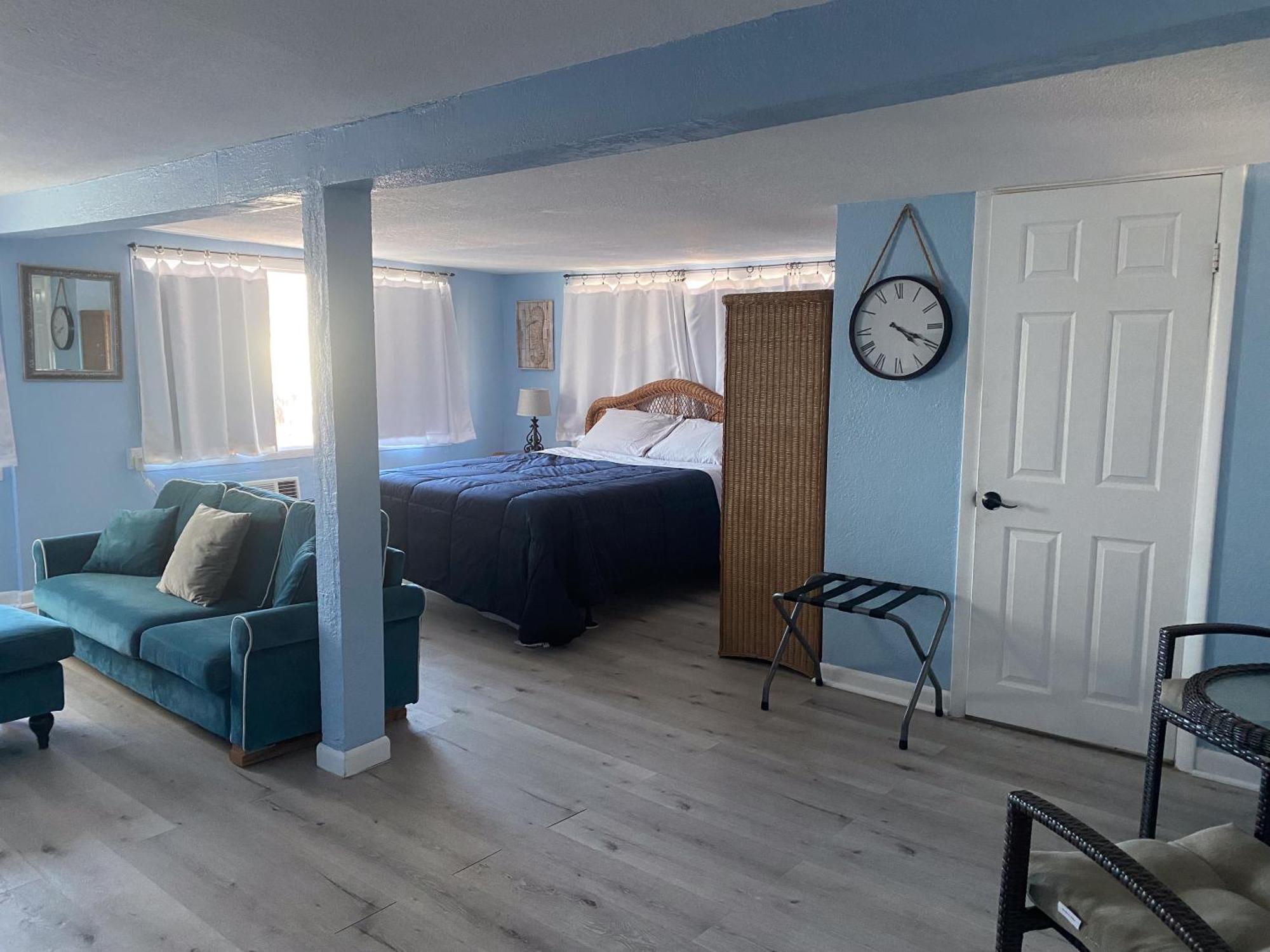 Oasis Palms Resort St. Pete Beach Bagian luar foto