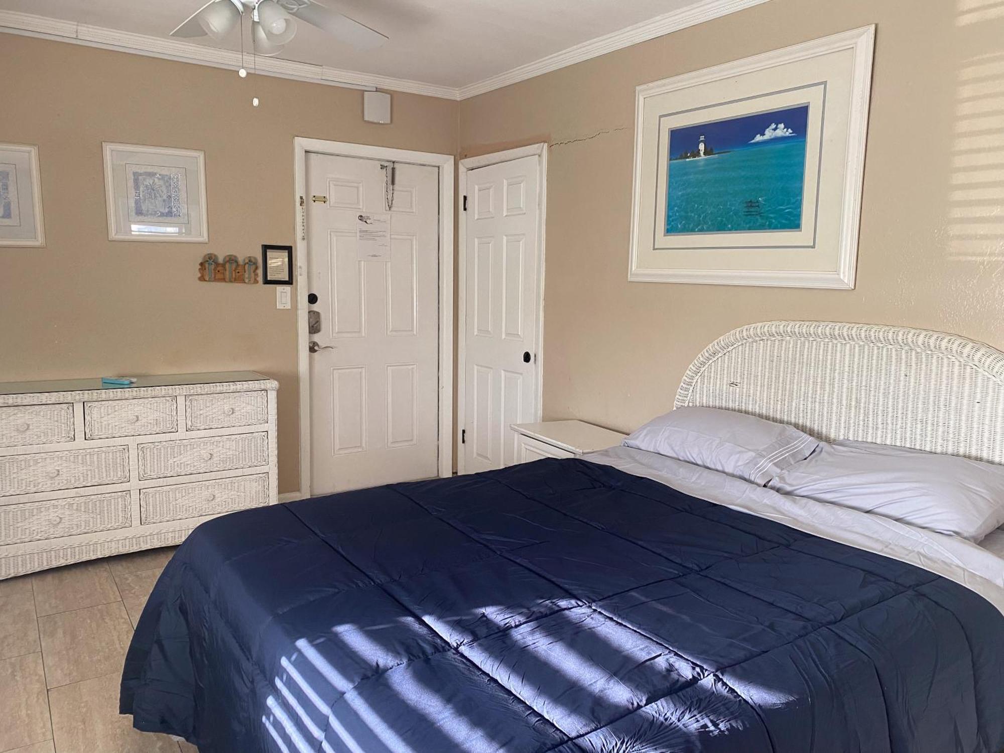 Oasis Palms Resort St. Pete Beach Bagian luar foto
