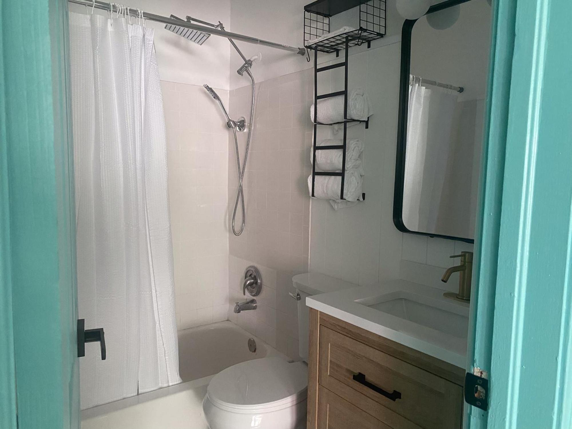 Oasis Palms Resort St. Pete Beach Bagian luar foto